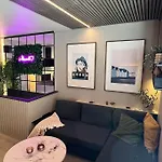 Nordic Nook - Modern Getaway * Ålesund