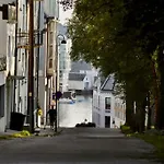 Nordic Nook - Modern Getaway