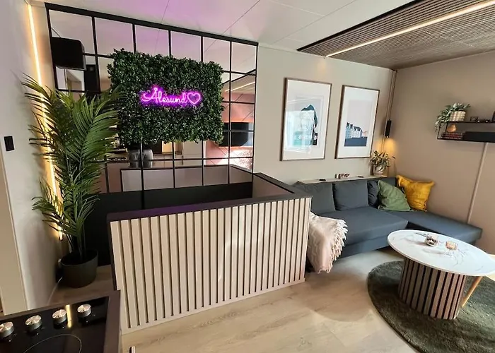 Nordic Nook - Modern Getaway Διαμέρισμα Ålesund